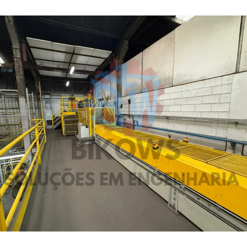 Torno mecânico com proteção transparente intertravada instalada pela Bikows